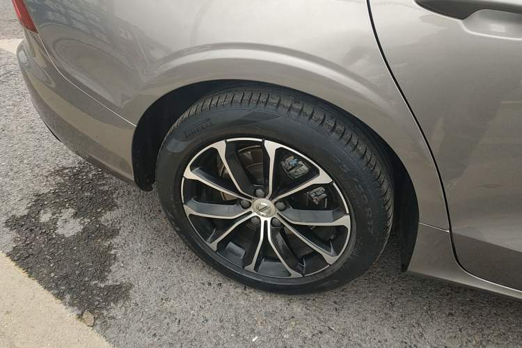 Used Volvo S60 2021 T4 Zhiyi Luxury Edition
