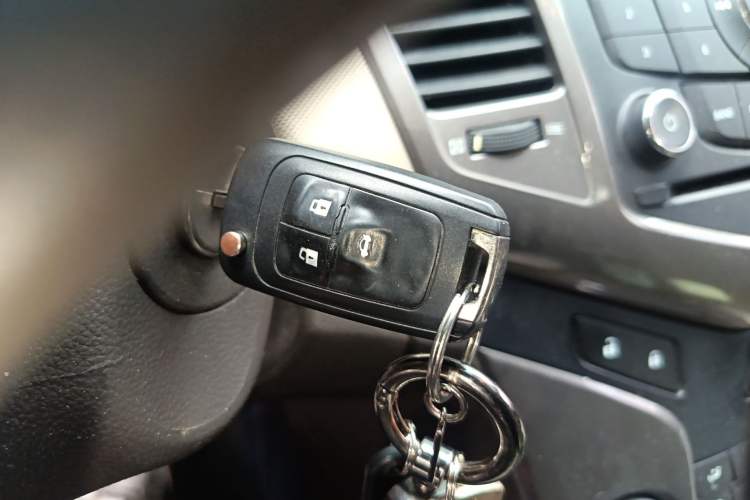 Used Chevrolet Cruze 2015 1.5L Classic SE AT Vehicle Key