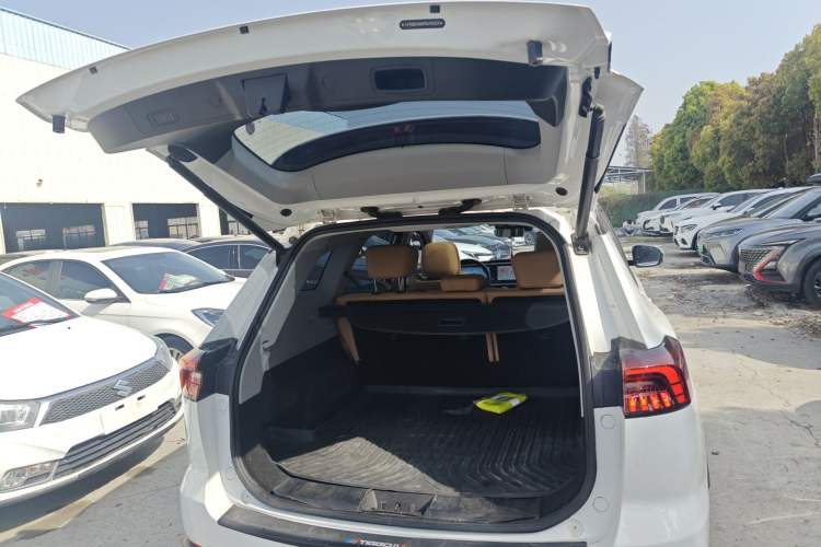 Used Chery Tiggo 8 PRO 2024 Champion Edition 390T Two-Wheel Drive Peak Version 5 Seats