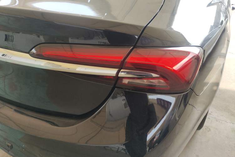 Used Buick LaCrosse 2021 652T Luxury Model Right Rear Taillight