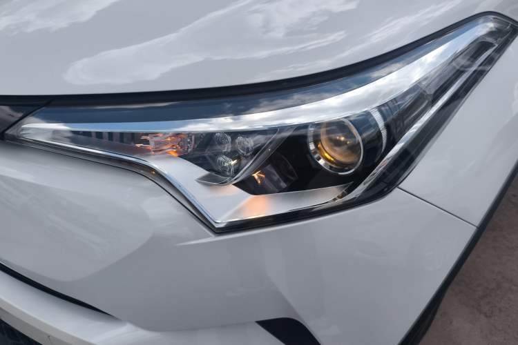 Used Toyota C-HR 2020 2.0L Leading Edition Left Front Headlight