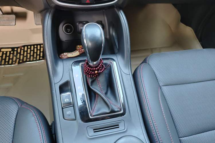 Used CHANGAN CS75 2016 1.8T Automatic Elite Model China V Standard
