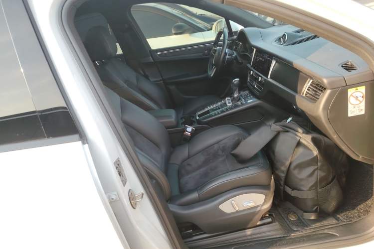 Used Porsche Macan 2021 Macan 2.0T