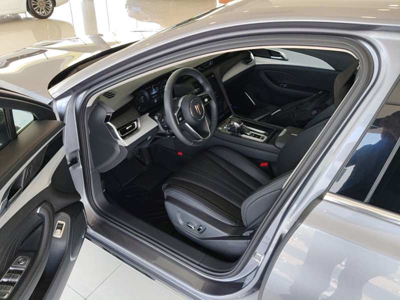 Used Hongqi H5 2024 2.0T Automatic Smart Connect Flagship Edition – Chinese Trim Chang — 17