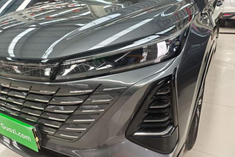 Used CHANGAN CS75 PLUS 2024 3rd Generation Champion Edition 1.5T Intelligent Drive Dynamic Model
