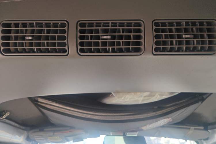 Used Wuling Rongguang EV 2020 Basic Version 7-Seater 300 km
