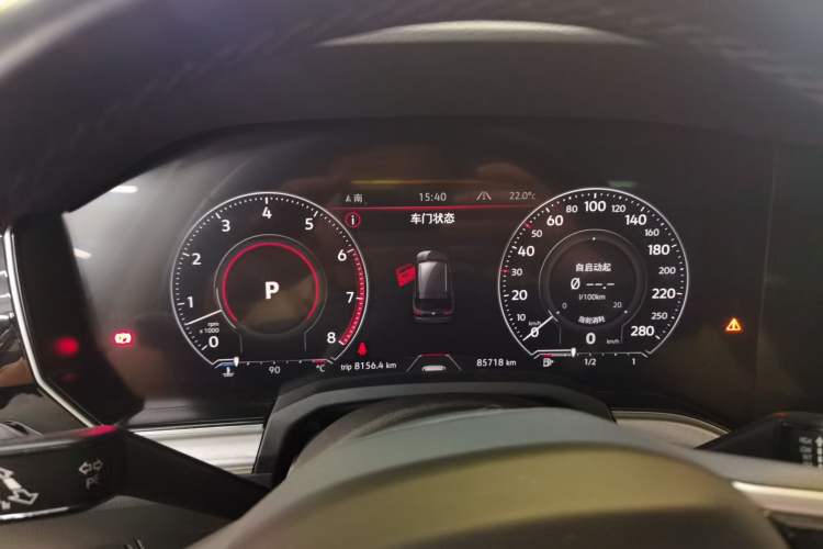 Used Volkswagen Touareg 2021 3.0 TSI Luxury Edition Black Diamond Sport Package Instrument Cluster