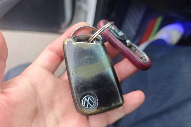 Used Volkswagen Tiguan L 2020 330TSI Automatic Two-Wheel Drive Panoramic Comfort Edition China VI Standard
