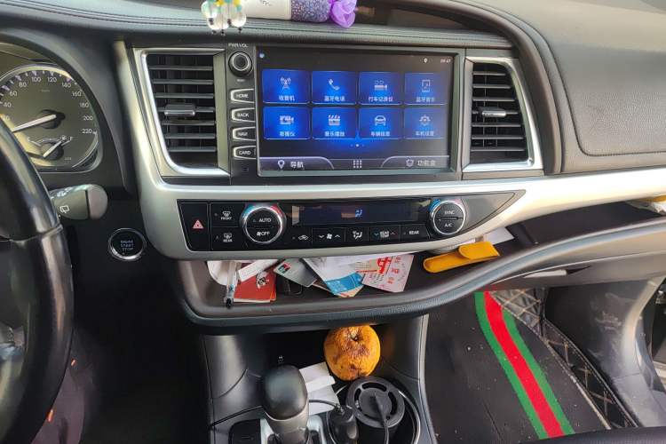 Used Toyota Highlander 2018 2.0T Four-Wheel Drive Luxury Version 7 Seats China VI Standard