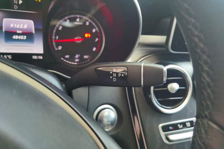 Used Mercedes-Benz C-Class 2018 C 180 L Fashion Edition Sport Version Gear Lever