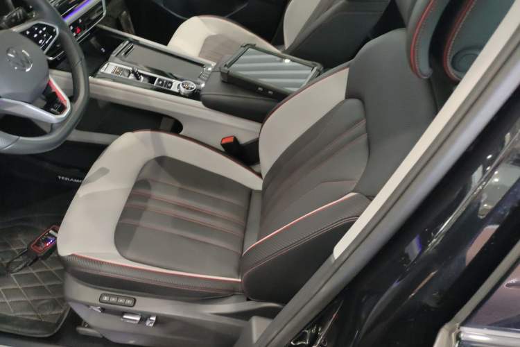 Used Volkswagen Teramont X 2024 380TSI Four-Wheel Drive Longxiang Edition Left Front Seat