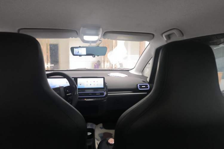 Used Baojun KiWi EV 2023 Smart Luxury Edition Lithium Iron Phosphate Headliner