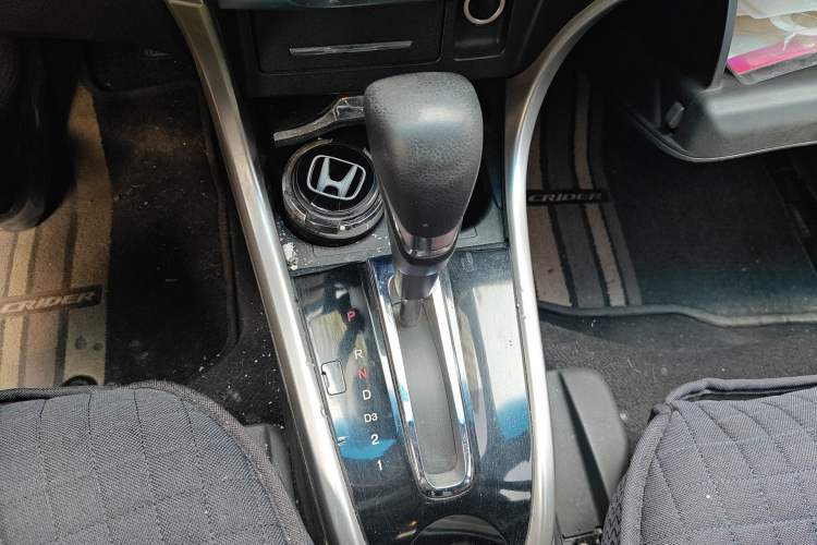 Used Honda Crider 2013 1.8L automatic luxury edition Gear Lever