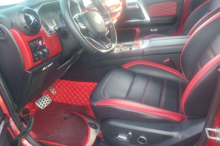 Used BAIC Off-Road BJ40 2018 2.3T Automatic Four-Wheel Drive Ring of the Tower Champion Edition China V Emission Standard
