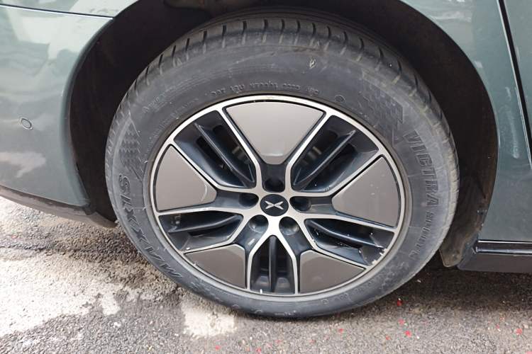 Used XPeng P7 2023 P7i 702 Pro Exterior 5