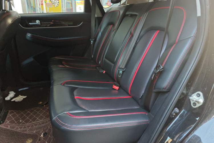 Used FORTHING Joyear X5 2017 Enjoy Series 1.6L CVT Luxury Model
