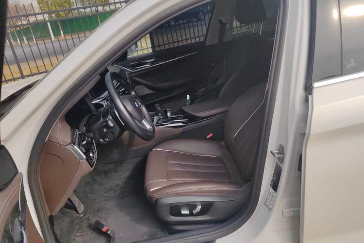 Used BMW 5 Series 2021 Restyled 530Li Leading Edition Luxury Package
