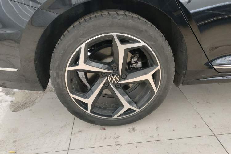 Used Volkswagen Passat 2024 380TSI Starry Dragon Edition Exterior 5