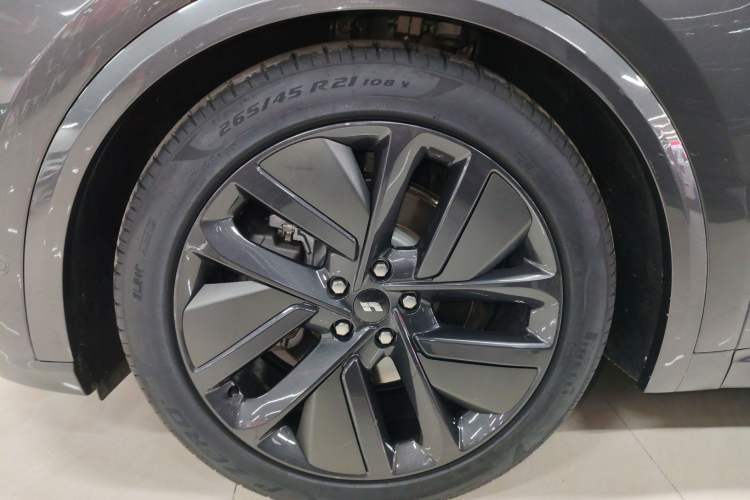 Used Li Auto L9 2022 Max model
