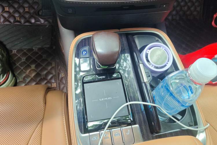 Used Lexus LS 2020 500h Excellence Edition China VI standard
