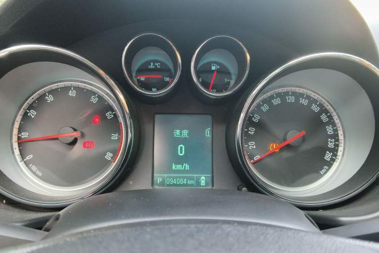 Used Buick Regal 2015 1.6T Leading Technology Model Instrument Cluster