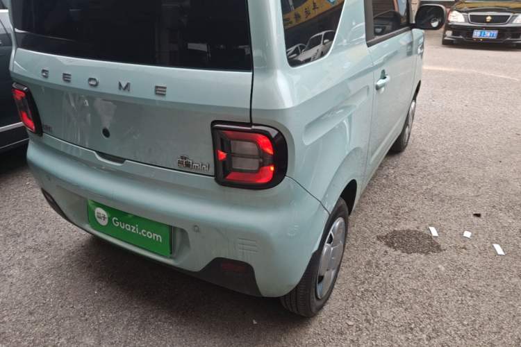 Used Geely Galaxy Panda 2024 Panda Mini 200km Endurance Bear Right Rear Taillight