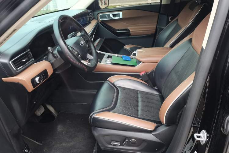 Used Ford Explorer 2023 EcoBoost 285 Four-Wheel Drive Titanium Edition 7-Seater