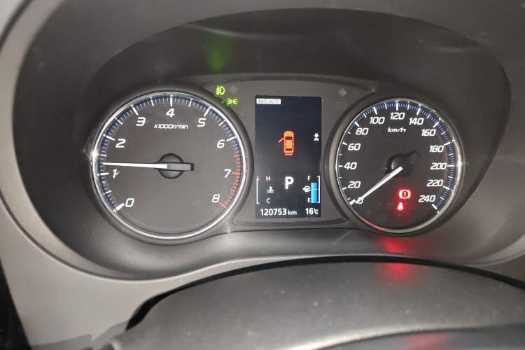 Used Mitsubishi Outlander 2013 2.4L 4x4 Luxury Navigation Edition 5 Seats