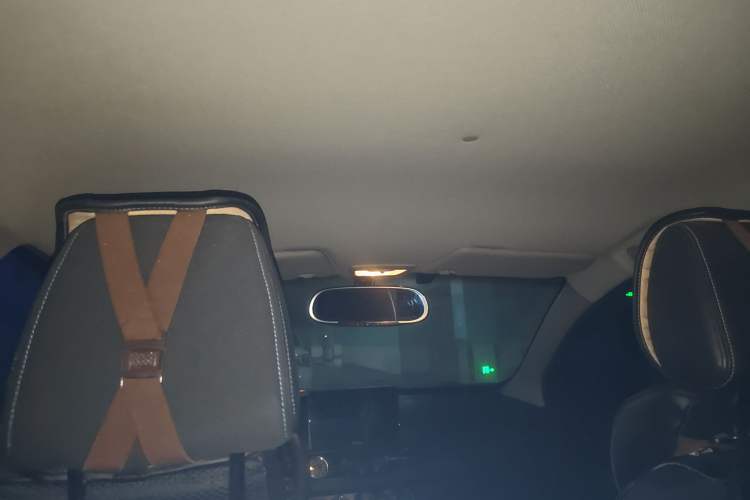 Used Baojun 310 2016 1.2L manual Comfort trim level