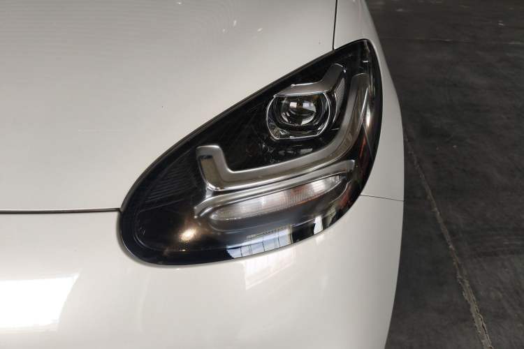 Used Wuling Bingo 2023 333 km Fast-Share Version Left Front Headlight