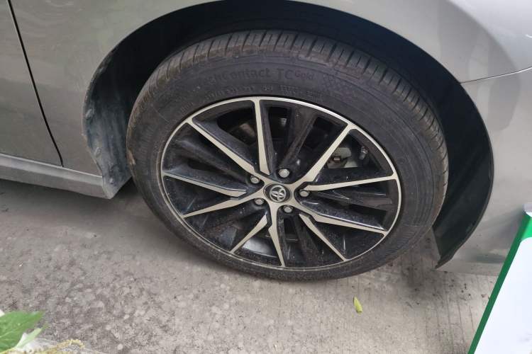 Used Toyota Camry 2021 Dual-Motor 2.5HS Fēngshàng Edition Right Front Wheel Hub