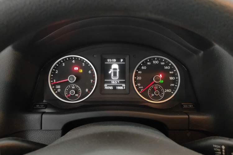 Used Volkswagen Tiguan 2016 280TSI Automatic Two-Wheel-Drive Silk Road Style Edition Instrument Cluster