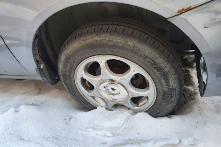 Used FAW Xiali 2012 N3 1.0L Sedan - Practical Model