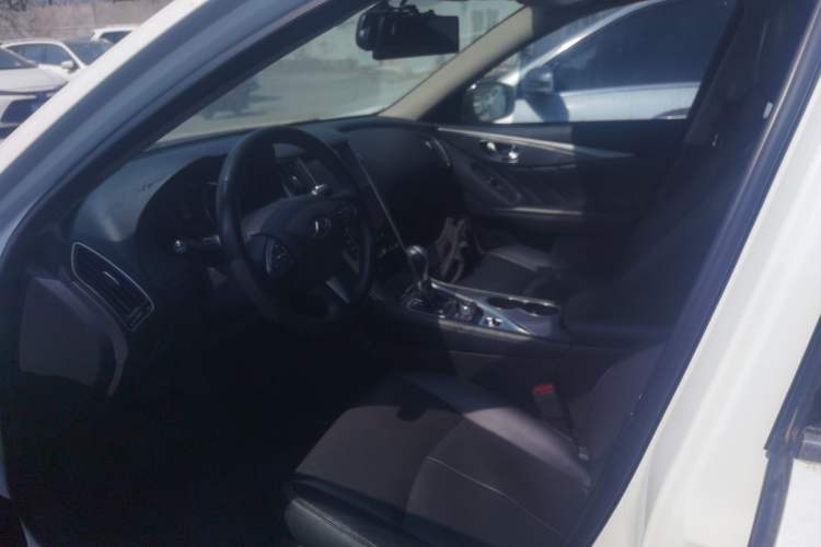 Used Infiniti Q50L 2015 2.0T Enjoyment Edition Left Front Seat