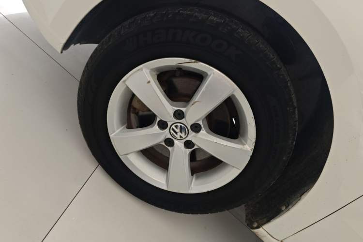 Used Volkswagen Lavida 2013 Revised Classic 1.6L Manual Fashion Edition
