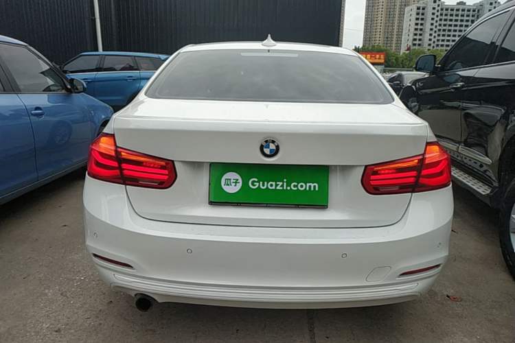 Used BMW 3 Series 2016 316i Fashion Model
