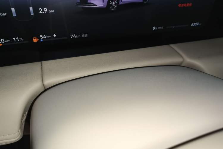 Used Hima AITO M5 2025 Extended-Range Ultra All-Wheel-Drive Version
