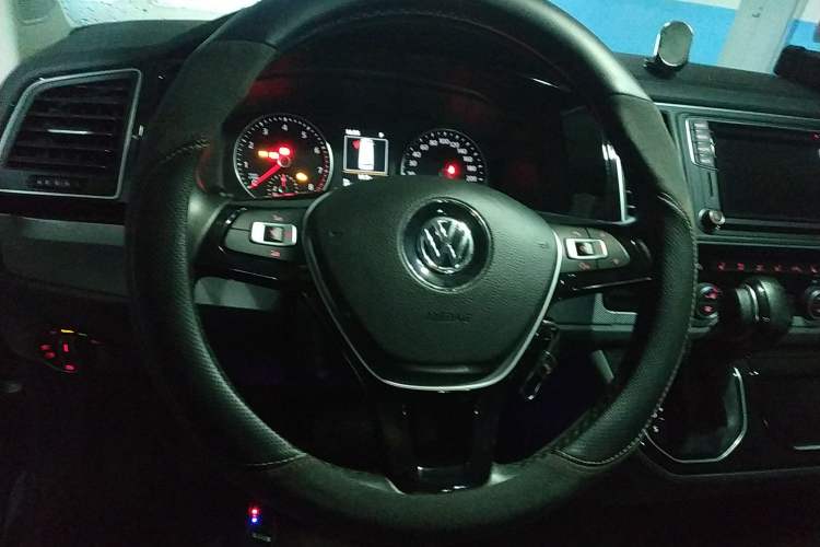 Used Volkswagen Multivan 2017 2.0 TSI Two-Wheel-Drive Comfort Edition 7 Seats