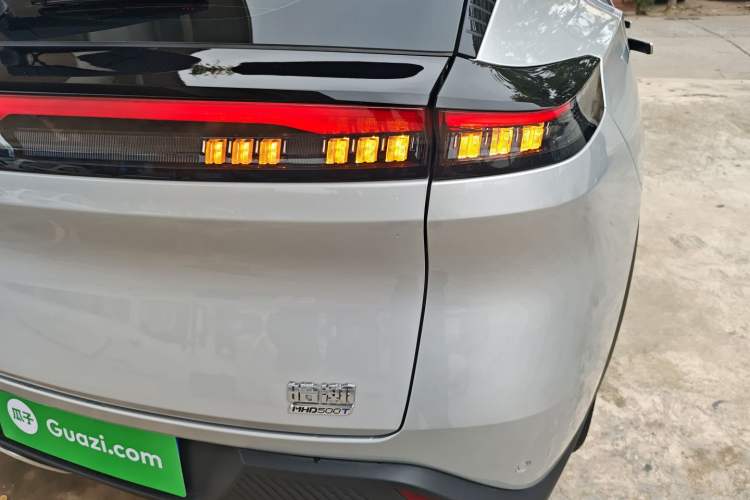 Used Dongfeng Aeolus Mage 2023 DH-i 1.5T Prestige Edition