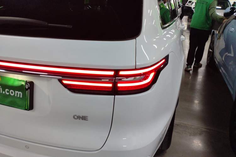 Used Li Auto ONE 2021 Extended-Range 6-Seater Version Right Rear Taillight