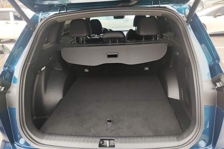 Used Geely Auto Monjaro L 2021 2.0TD DCT EVO Two-Wheel Drive Smart Luxury Version Trunk