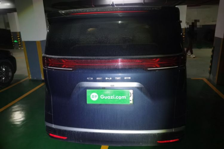 Used Denza D9 2022 DM-i 970 Four-Wheel Drive Flagship Model
