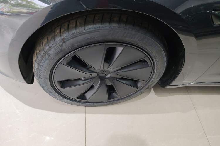 Used Tesla Model 3 2025 Rear-Wheel-Drive Version Left Front Wheel Hub