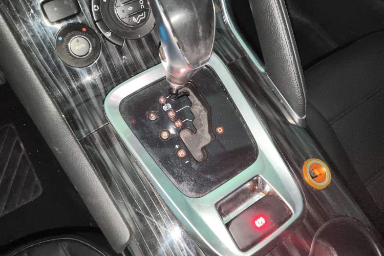 Used Peugeot 3008 2015 2.0L Automatic Trend Edition