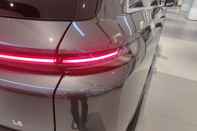 Used Li Auto L8 2025 Max Smart Refresh Edition Right Rear Taillight
