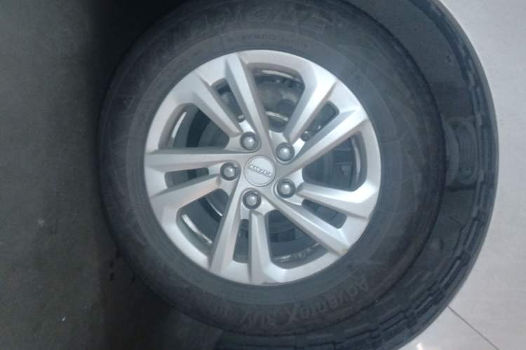 Used BAW Ruisheng Ace M7 2024 2.0L CNG Advanced Commercial Version 9 Seats