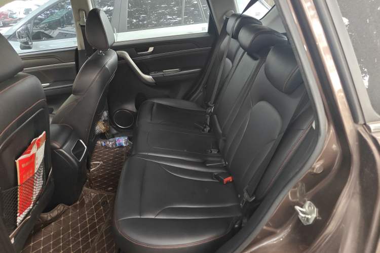 Used Haval H6 2015 Sport Edition 1.5T Automatic Two-Wheel Drive Luxury Model
