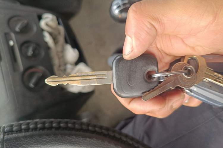 Used FAW Jiabao V75 2015 1.0L Standard Version DAM10AR