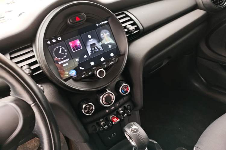 Used MINI 2014 1.2T ONE
