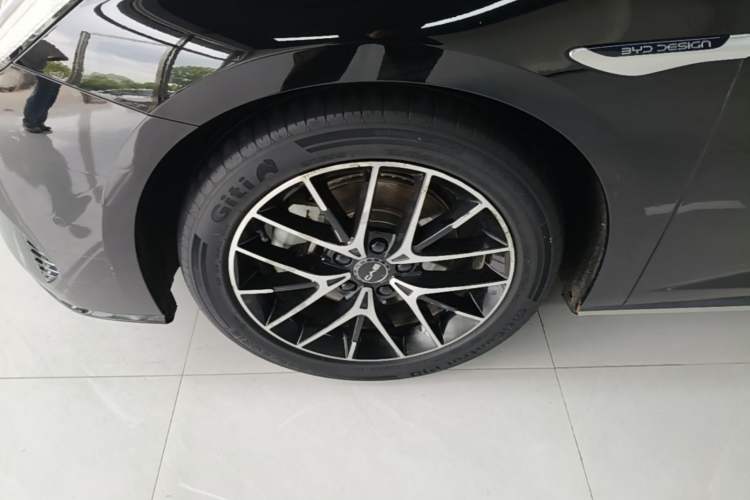 Used BYD Seal 2023 DM-i 1.5T 121km Flagship Model